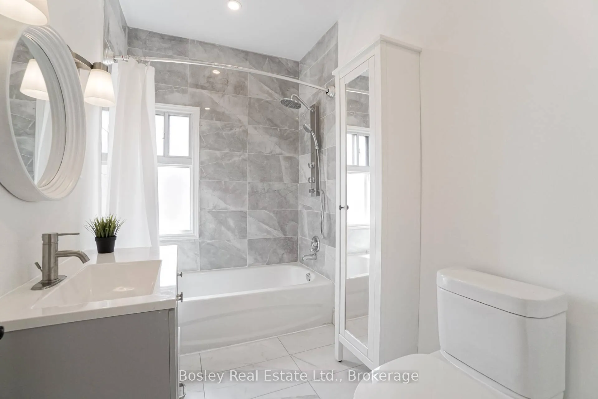 Photo 21 of 124 West Avenue N, Hamilton, Landsdale — HOMEH