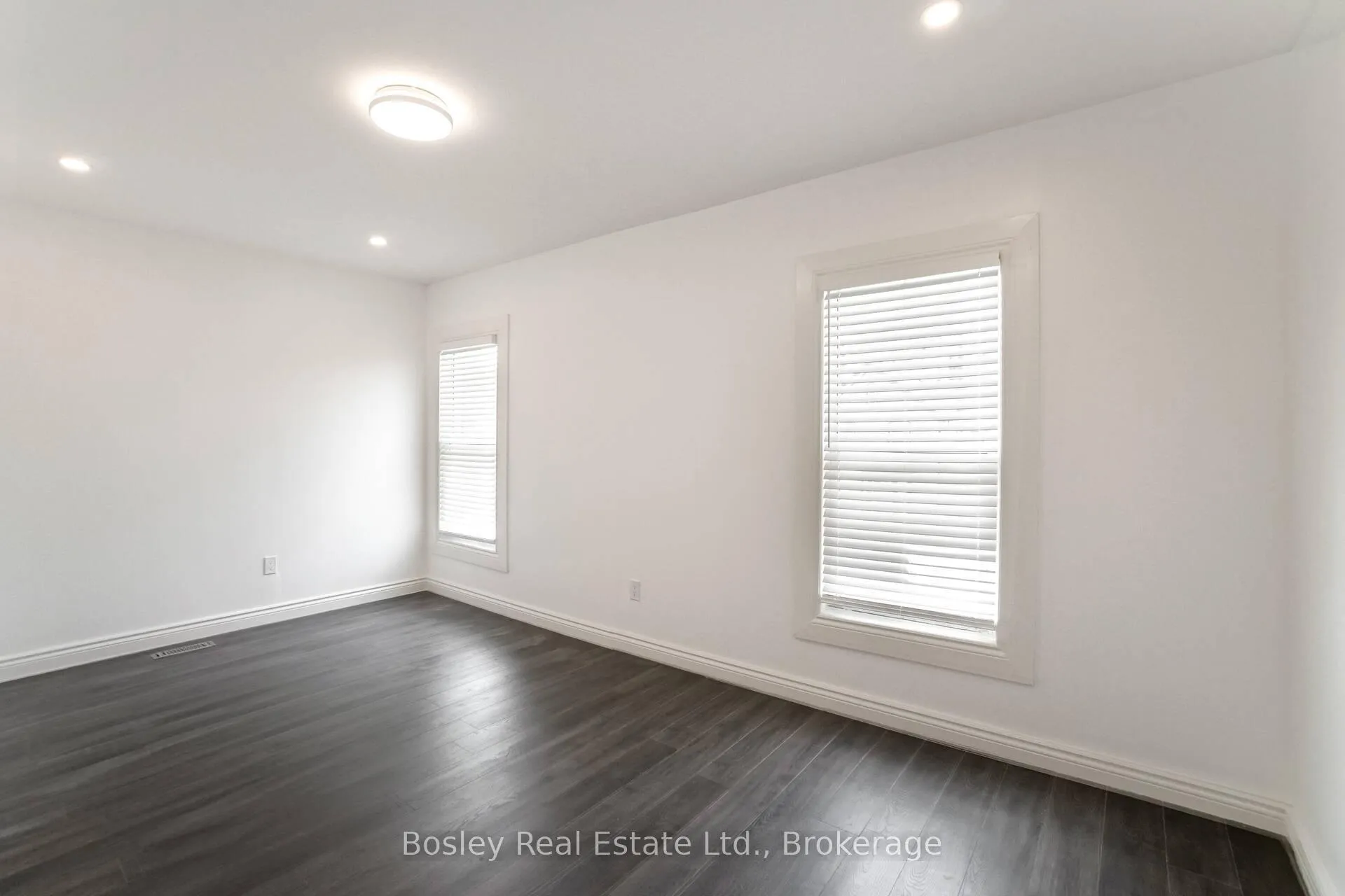Photo 22 of 124 West Avenue N, Hamilton, Landsdale — HOMEH