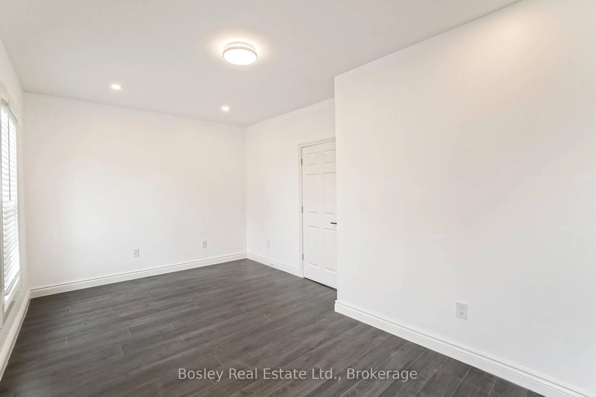 Photo 23 of 124 West Avenue N, Hamilton, Landsdale — HOMEH