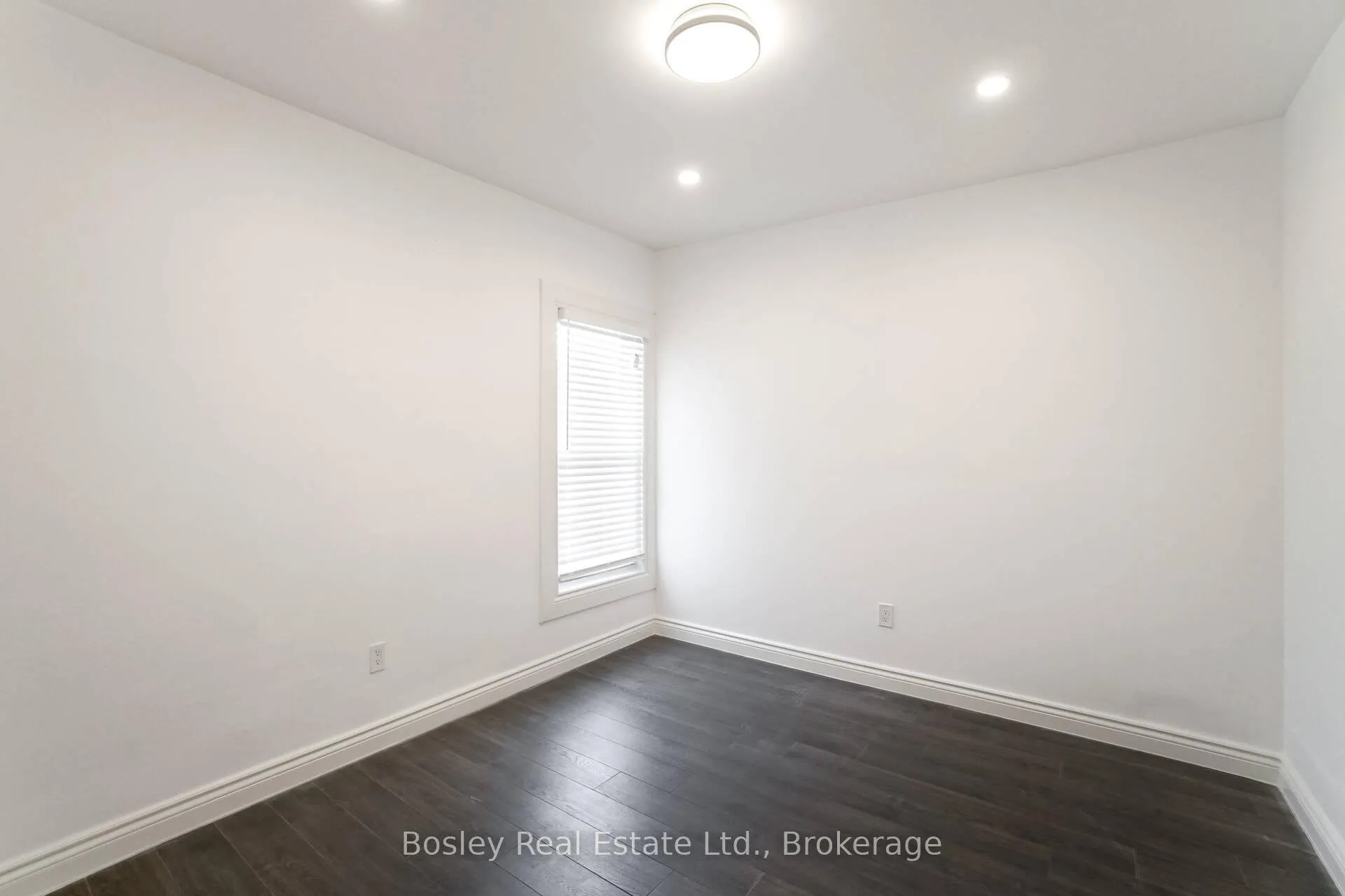Photo 24 of 124 West Avenue N, Hamilton, Landsdale — HOMEH