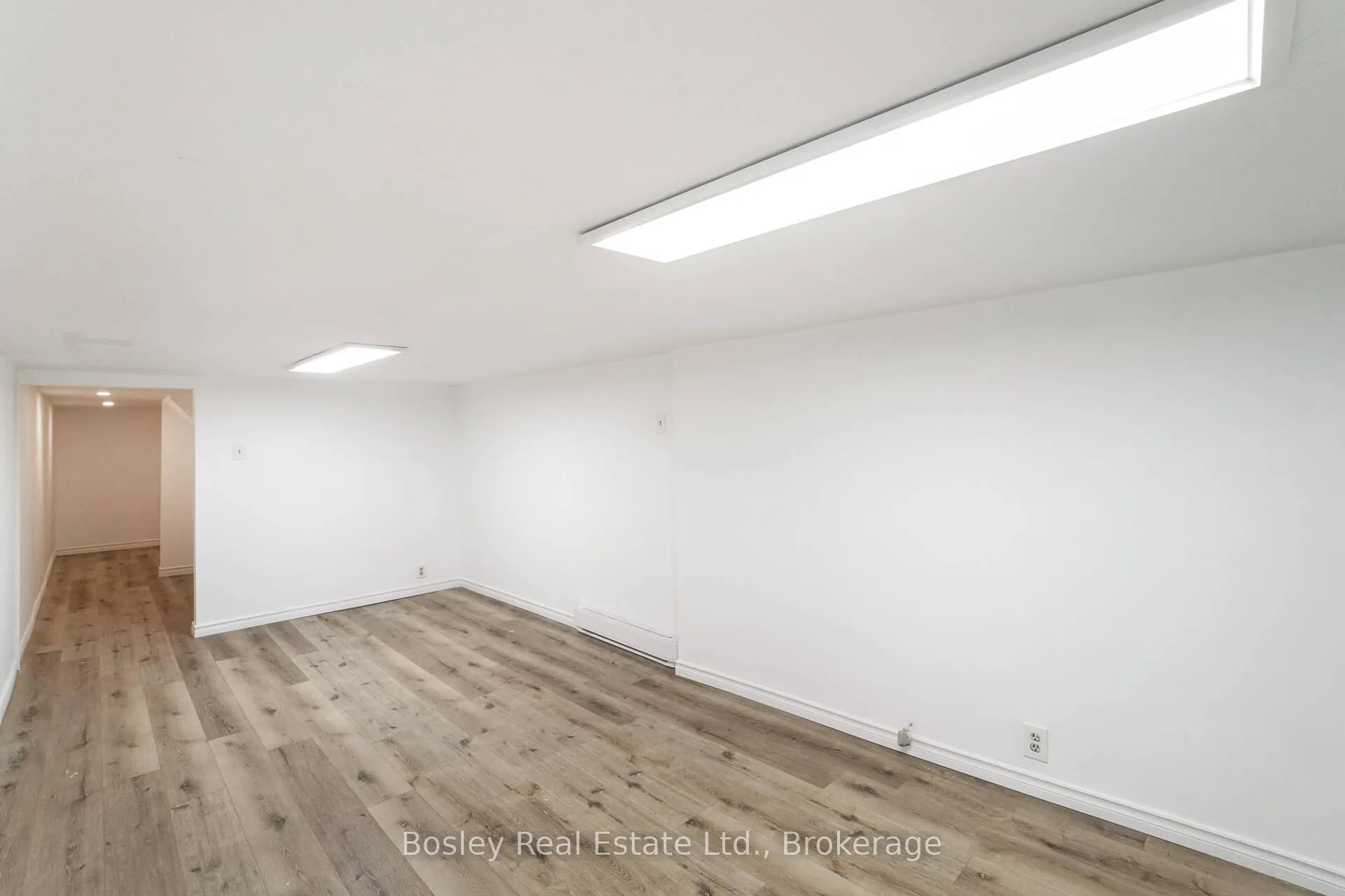 Photo 30 of 124 West Avenue N, Hamilton, Landsdale — HOMEH