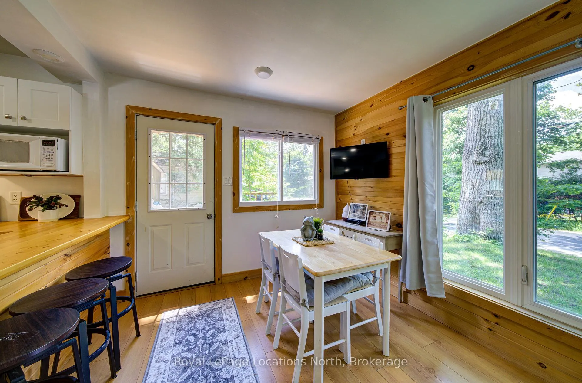 Photo 6 of 1955 Tiny Beaches Road S, Tiny, Rural Tiny — HOMEH