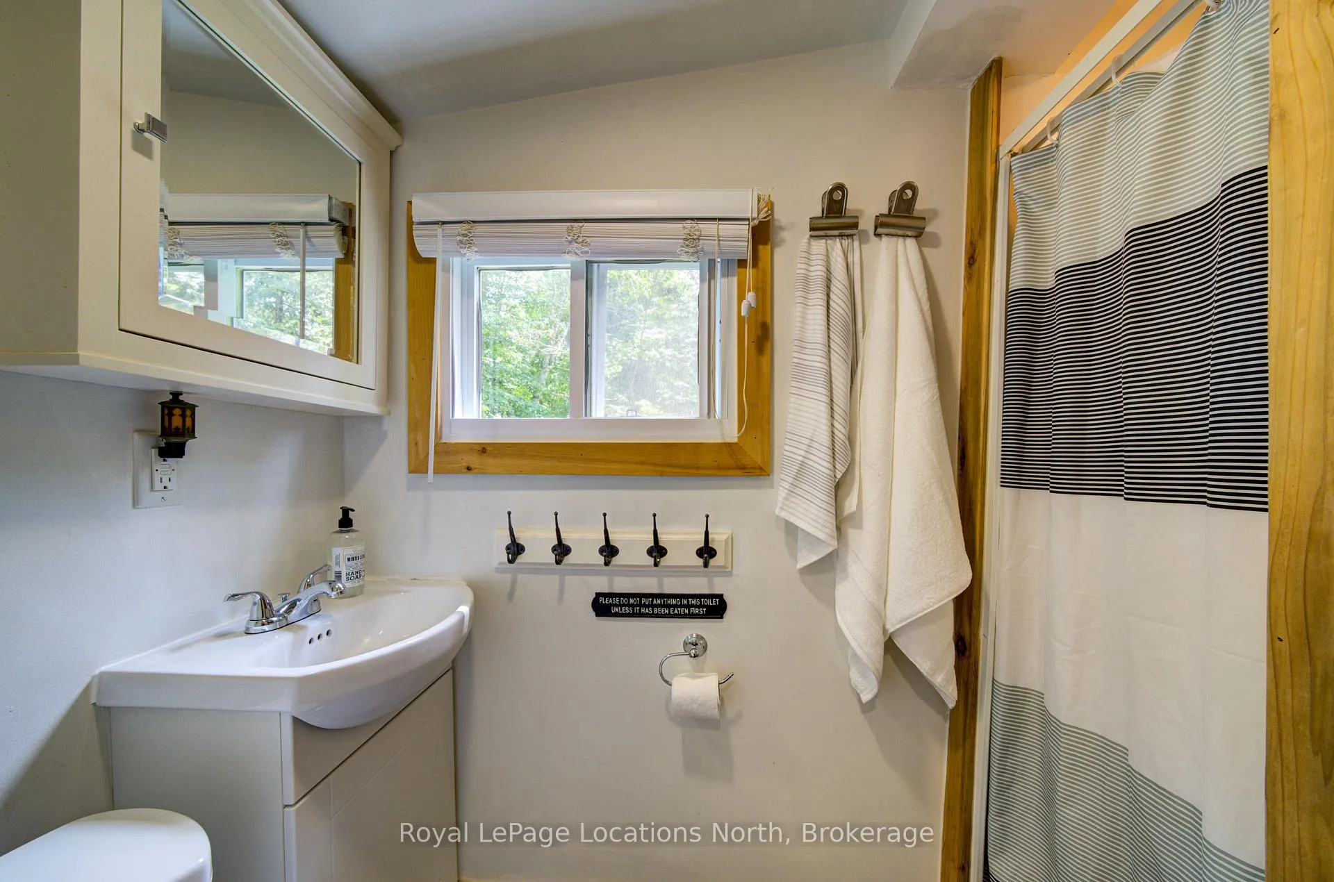 Photo 16 of 1955 Tiny Beaches Road S, Tiny, Rural Tiny — HOMEH