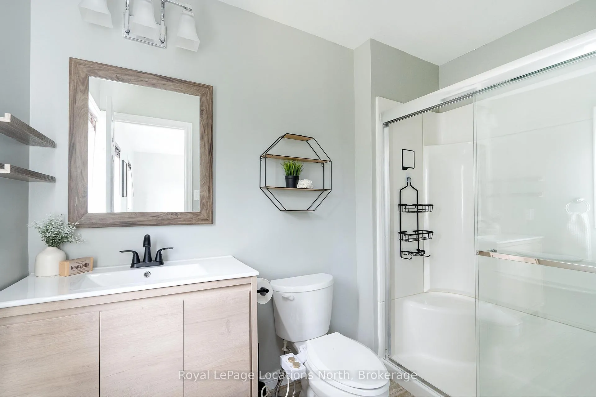 Photo 22 of 21 Barr Street, Collingwood — HOMEH