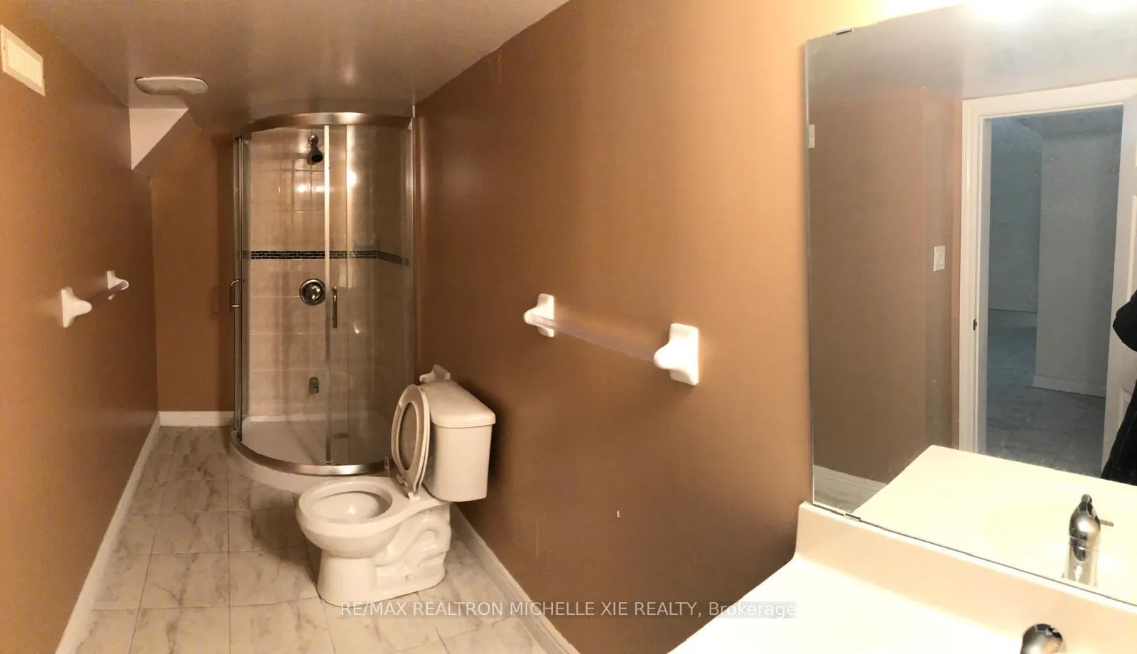 Photo 24 of 28 Bartlett Road, Markham, Cachet — HOMEH