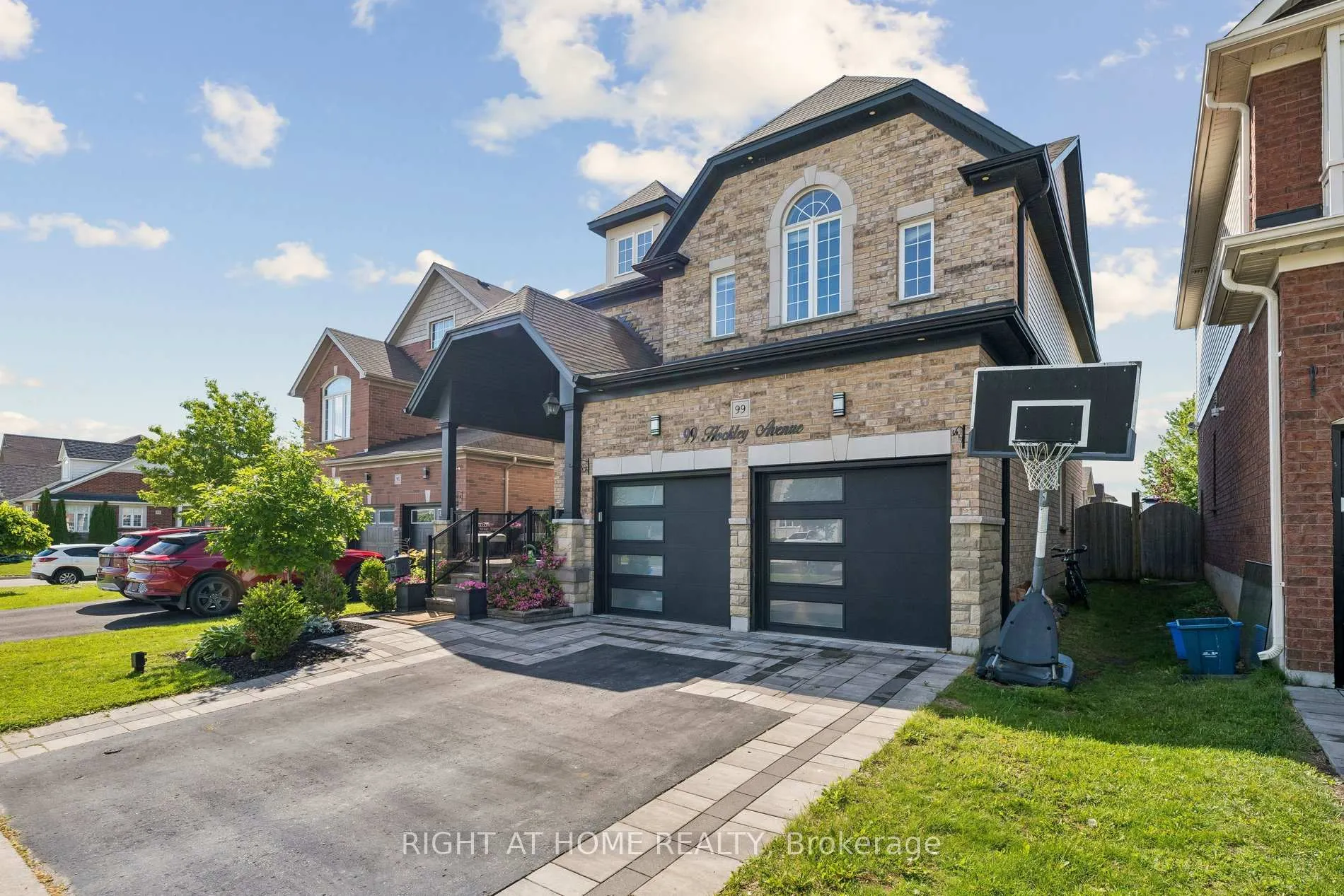 Photo 2 of 99 Hockley Avenue, Clarington, Bowmanville — HOMEH