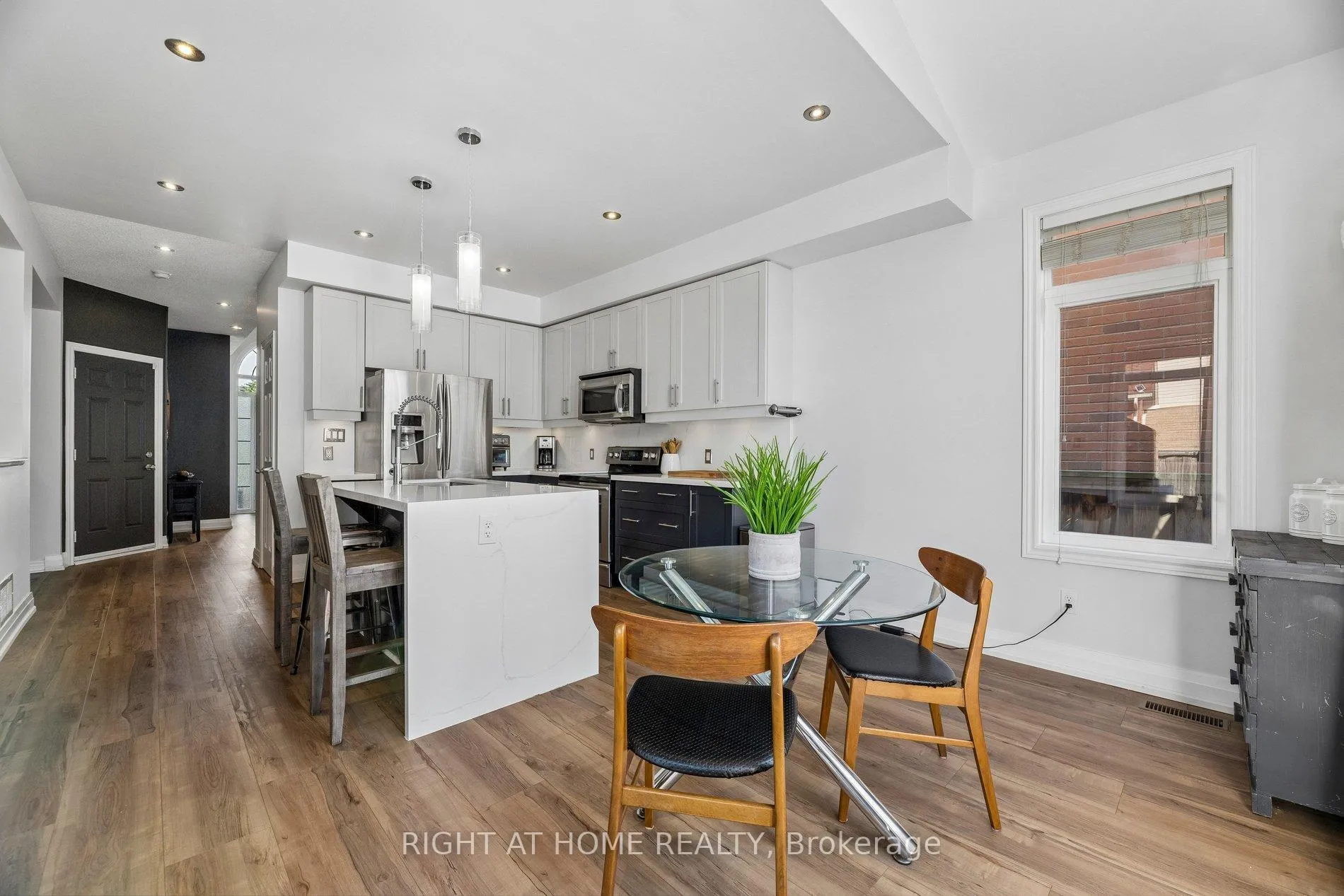 Photo 14 of 99 Hockley Avenue, Clarington, Bowmanville — HOMEH