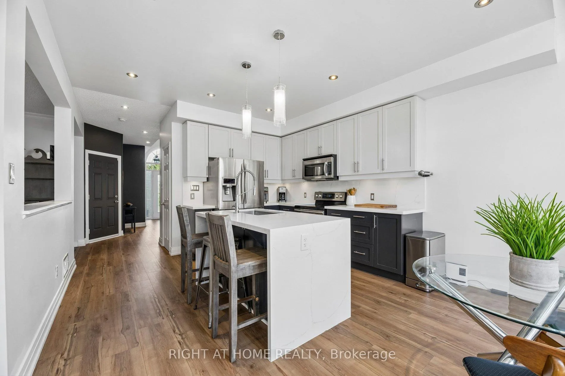 Photo 15 of 99 Hockley Avenue, Clarington, Bowmanville — HOMEH