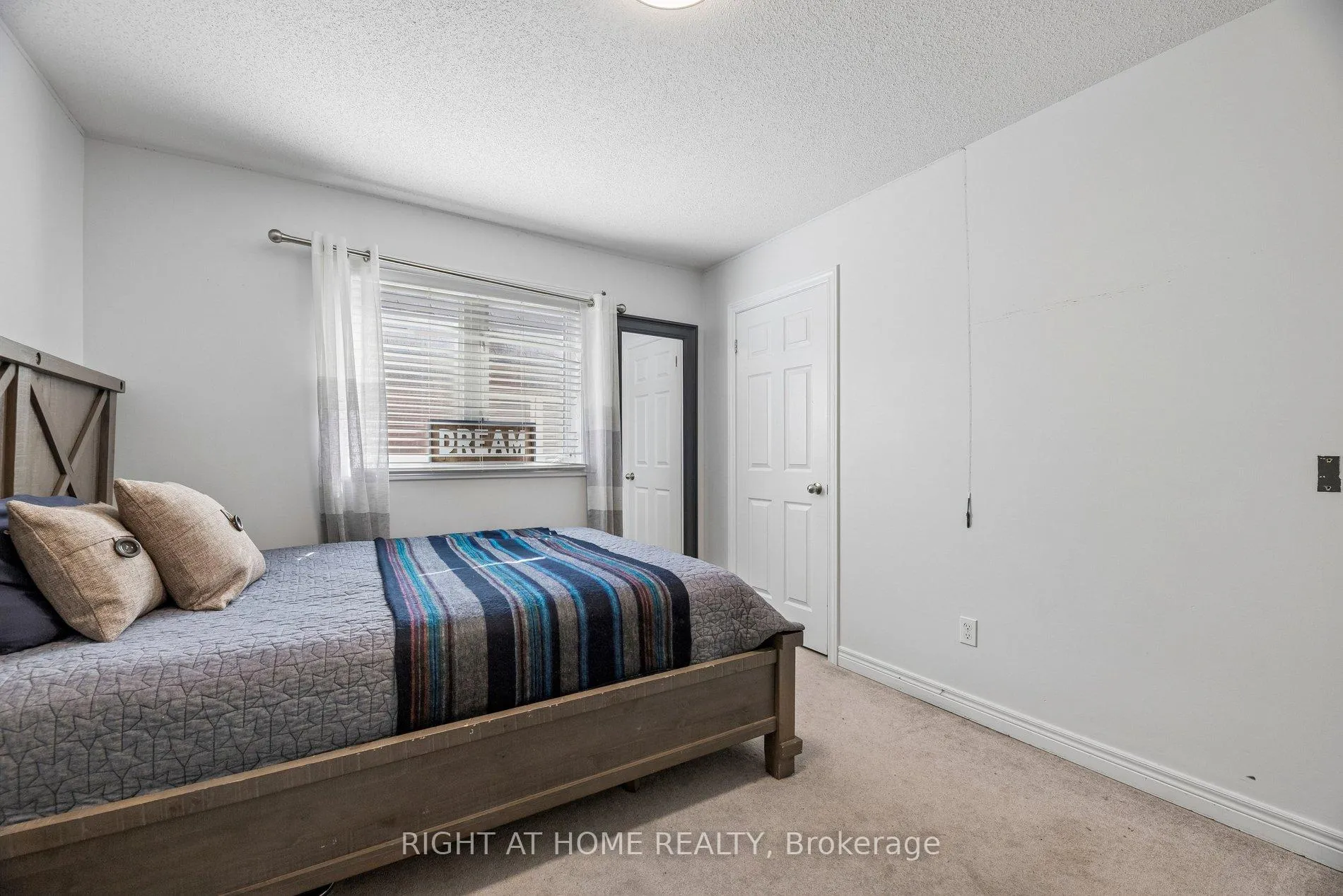 Photo 24 of 99 Hockley Avenue, Clarington, Bowmanville — HOMEH