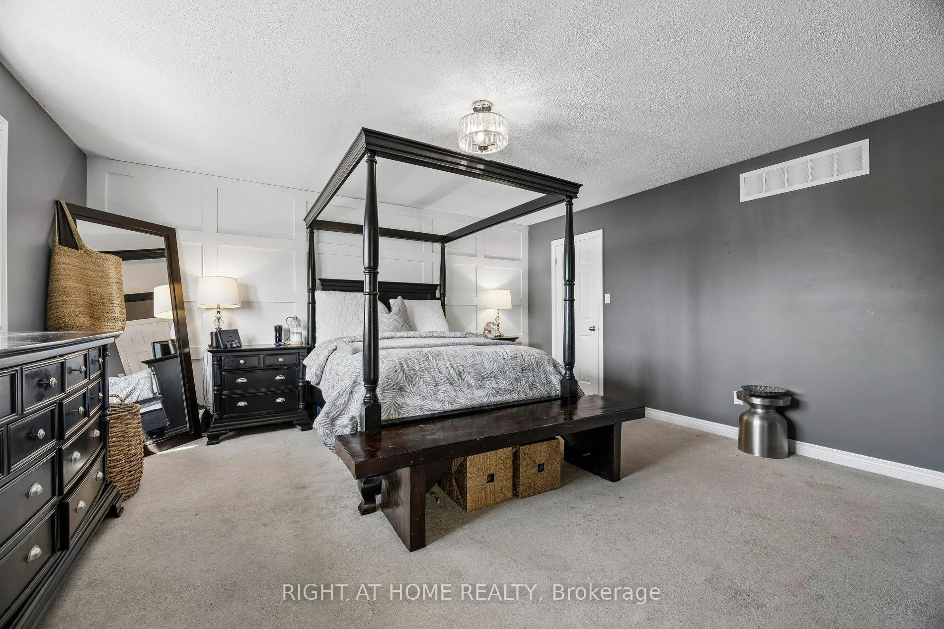 Photo 30 of 99 Hockley Avenue, Clarington, Bowmanville — HOMEH