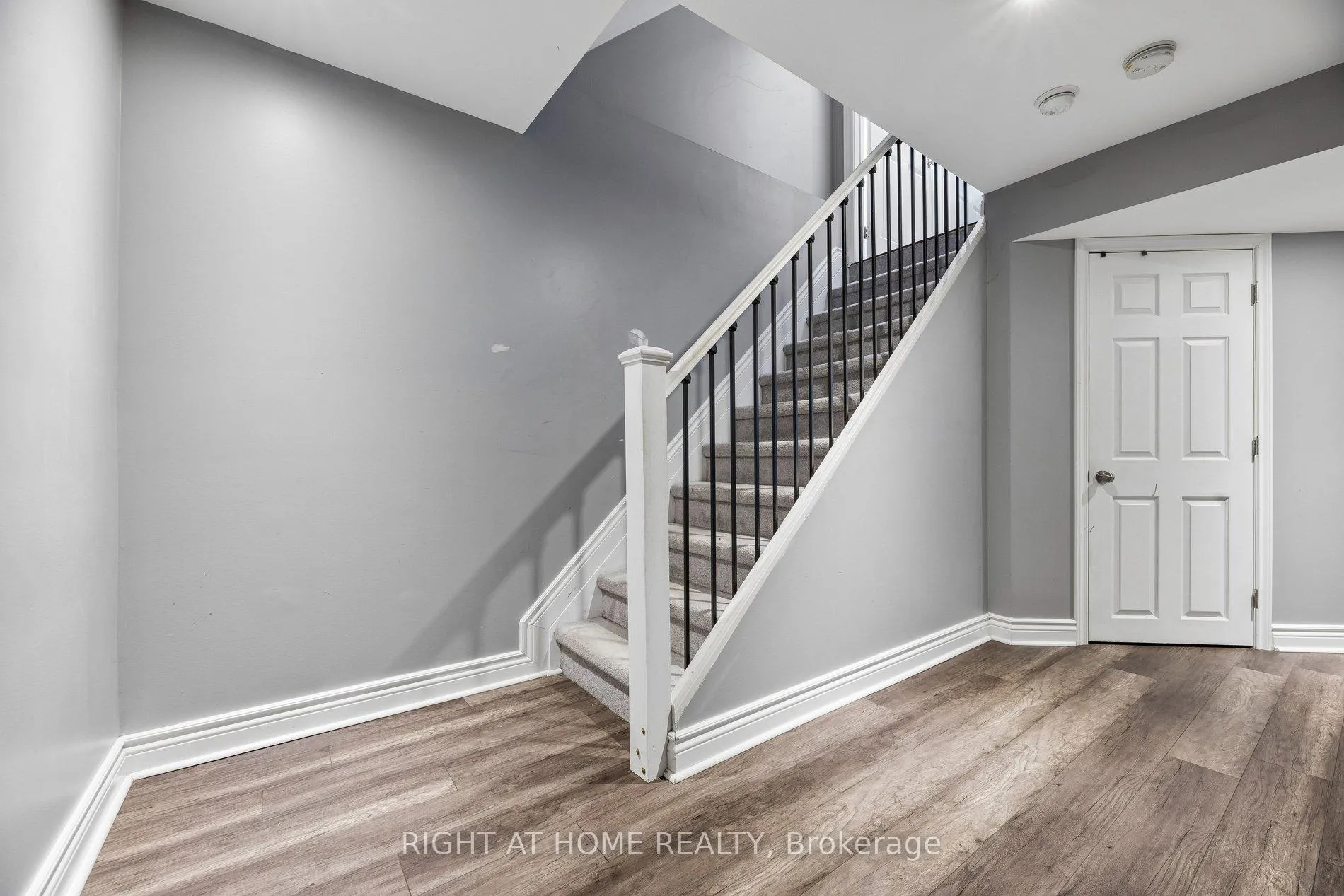 Photo 34 of 99 Hockley Avenue, Clarington, Bowmanville — HOMEH