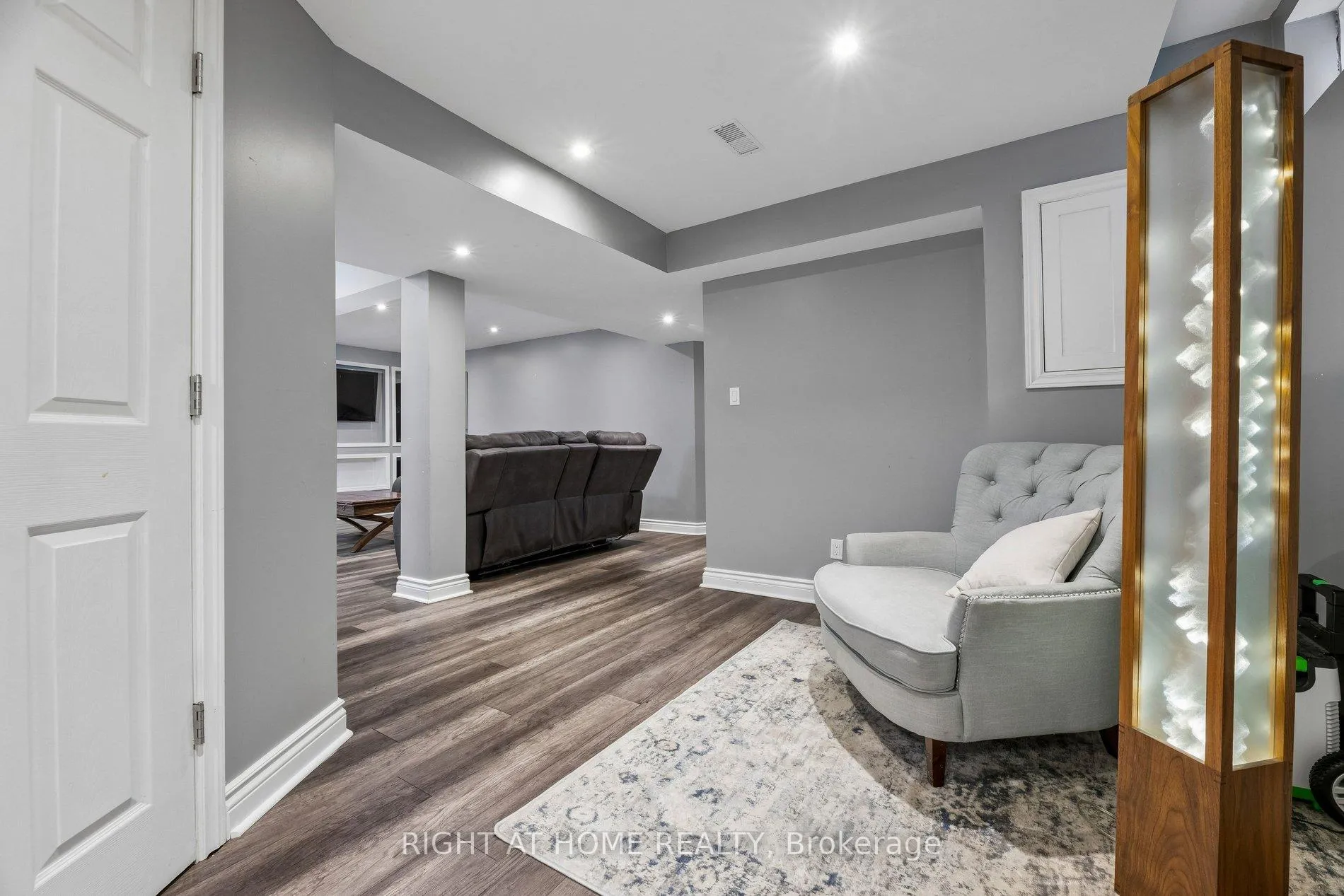 Photo 42 of 99 Hockley Avenue, Clarington, Bowmanville — HOMEH