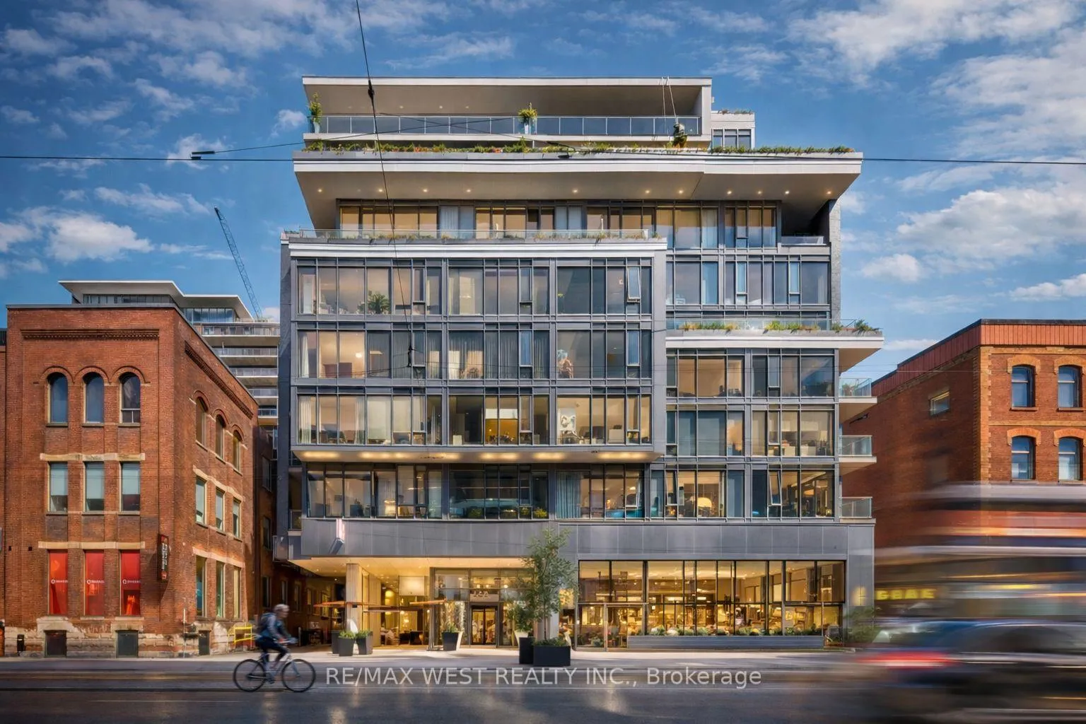 Photo of Unit 310, 650 King Street W