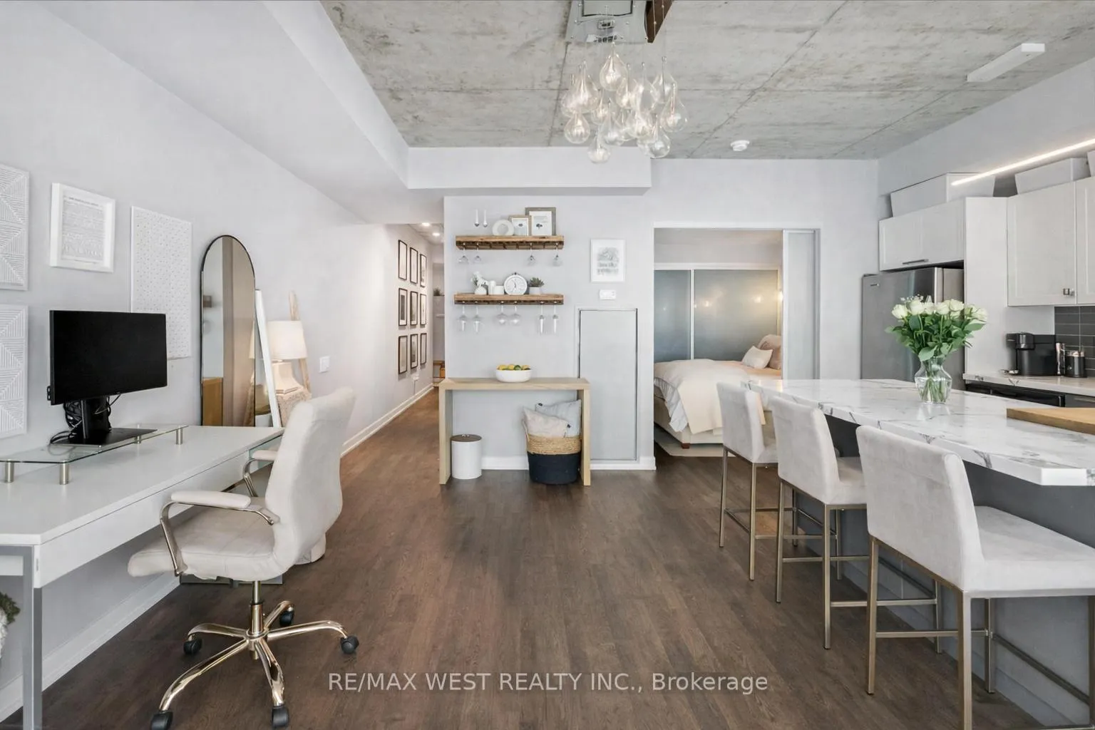 Photo 9 of Unit 310, 650 King Street W, Toronto, Waterfront Communities — HOMEH