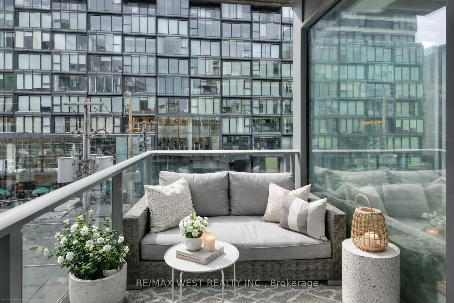 Photo 13 of Unit 310, 650 King Street W, Toronto, Waterfront Communities — HOMEH