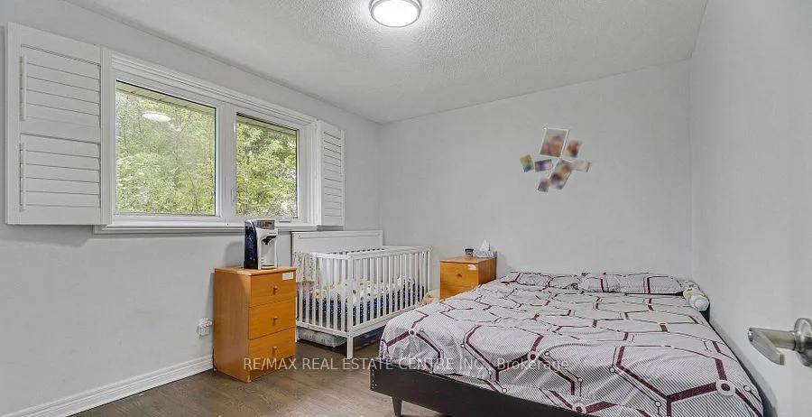 Photo 9 of 1011 Pearson Drive, Oakville, College Park — HOMEH