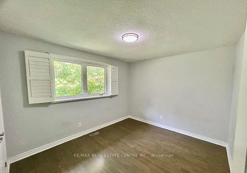 Photo 15 of 1011 Pearson Drive, Oakville, College Park — HOMEH