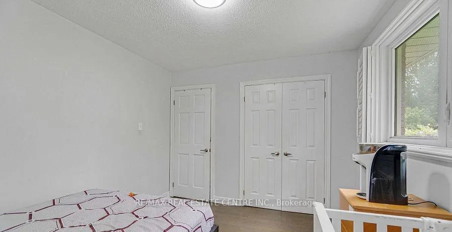 Photo 16 of 1011 Pearson Drive, Oakville, College Park — HOMEH