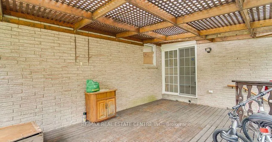 Photo 39 of 1011 Pearson Drive, Oakville, College Park — HOMEH