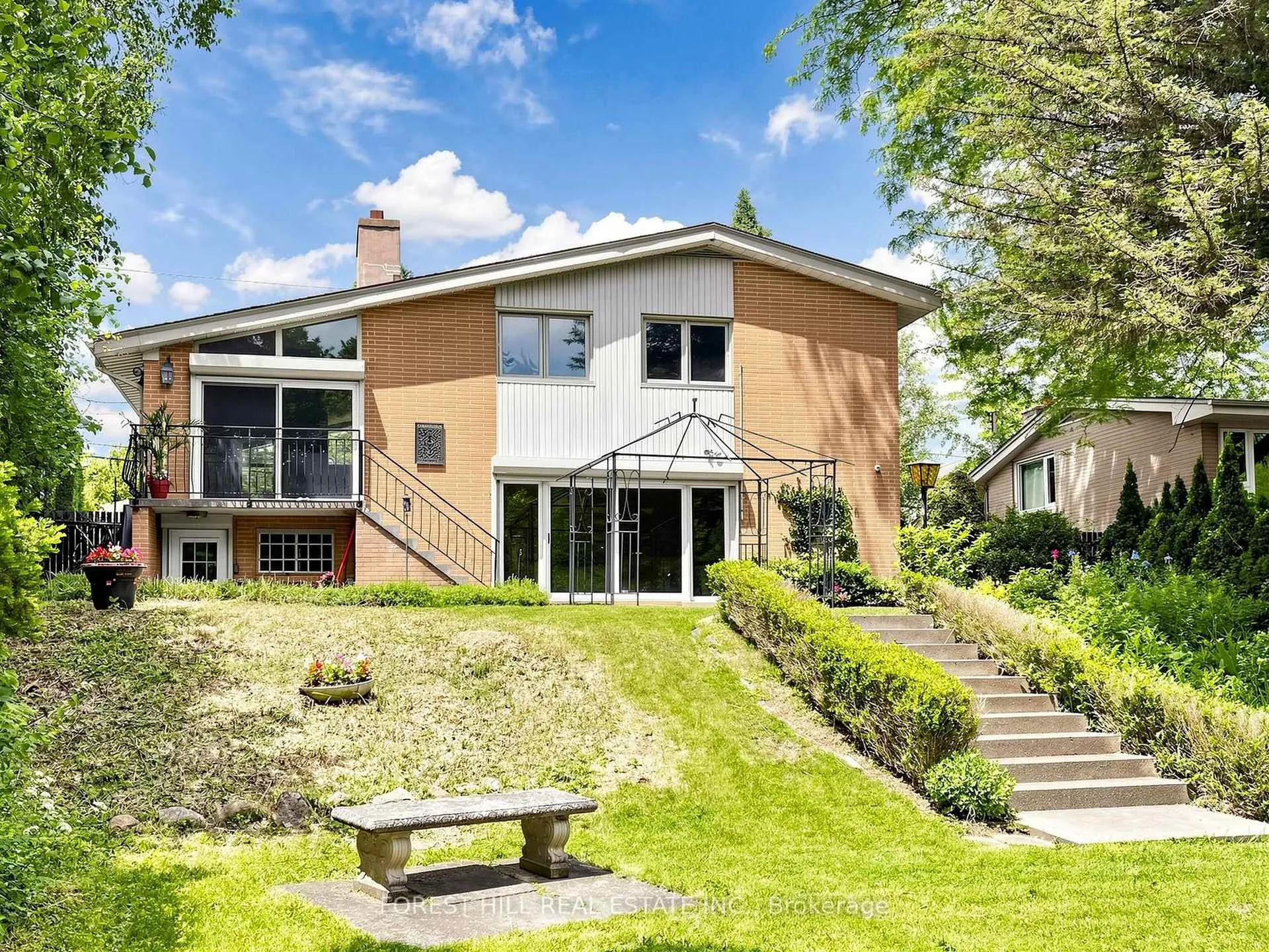 Photo 60 of 91 Citation Drive, North York, Bayview Village — HOMEH