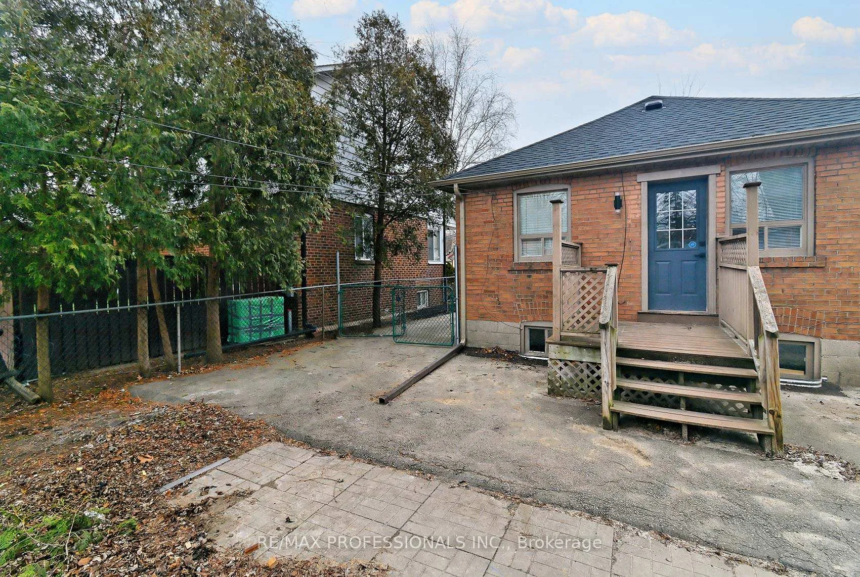 Photo 14 of 1213 Islington Avenue, Etobicoke, Stonegate-Queensway — HOMEH