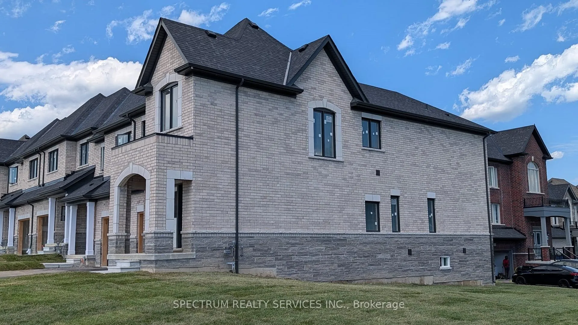Photo 3 of 1495 Stovell Crescent, Innisfil, Lefroy — HOMEH
