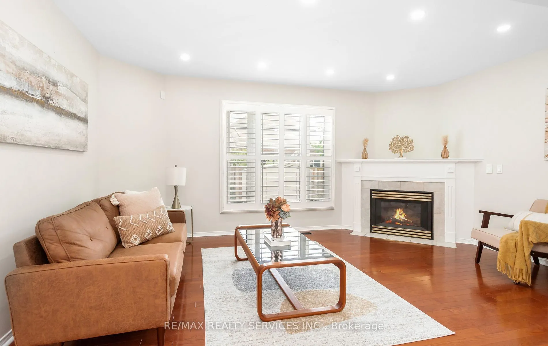 Photo 13 of 4110 Forest Run Avenue, Burlington, Tansley — HOMEH
