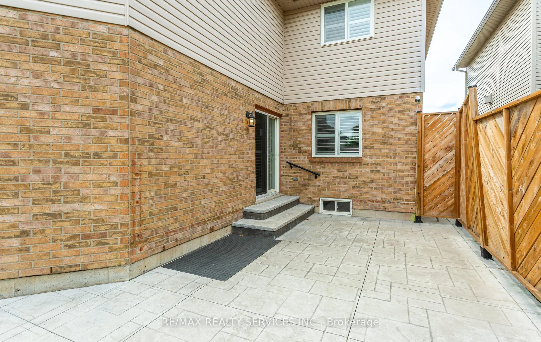 Photo 30 of 4110 Forest Run Avenue, Burlington, Tansley — HOMEH