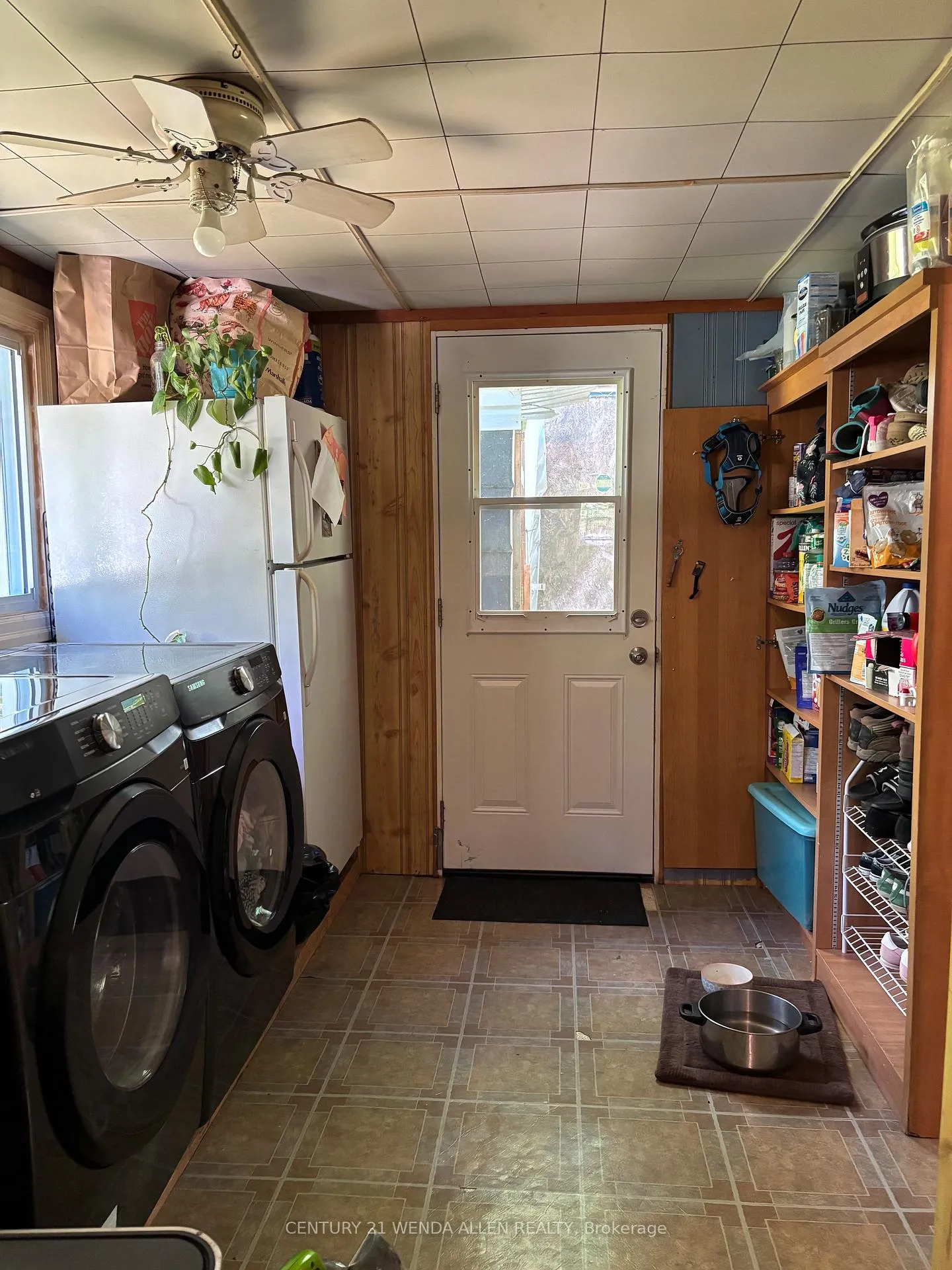 Photo 11 of 2913 Highway 11 N, Temagami — HOMEH
