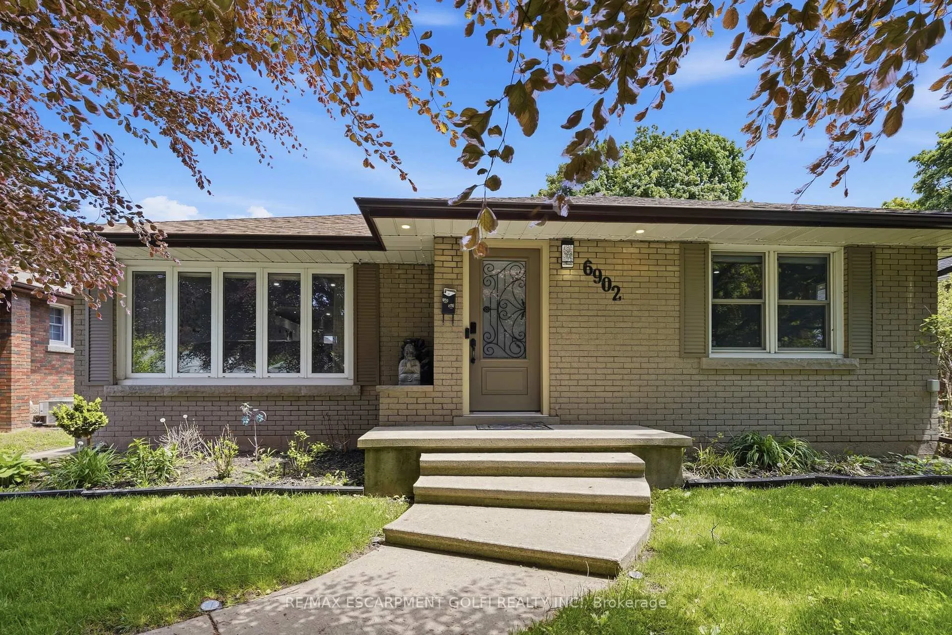 Photo 2 of 6902 Dell Avenue, Niagara Falls, Arad/Fallsview — HOMEH