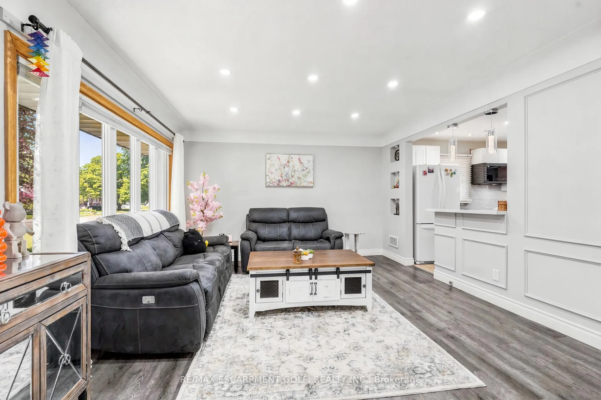 Photo 6 of 6902 Dell Avenue, Niagara Falls, Arad/Fallsview — HOMEH