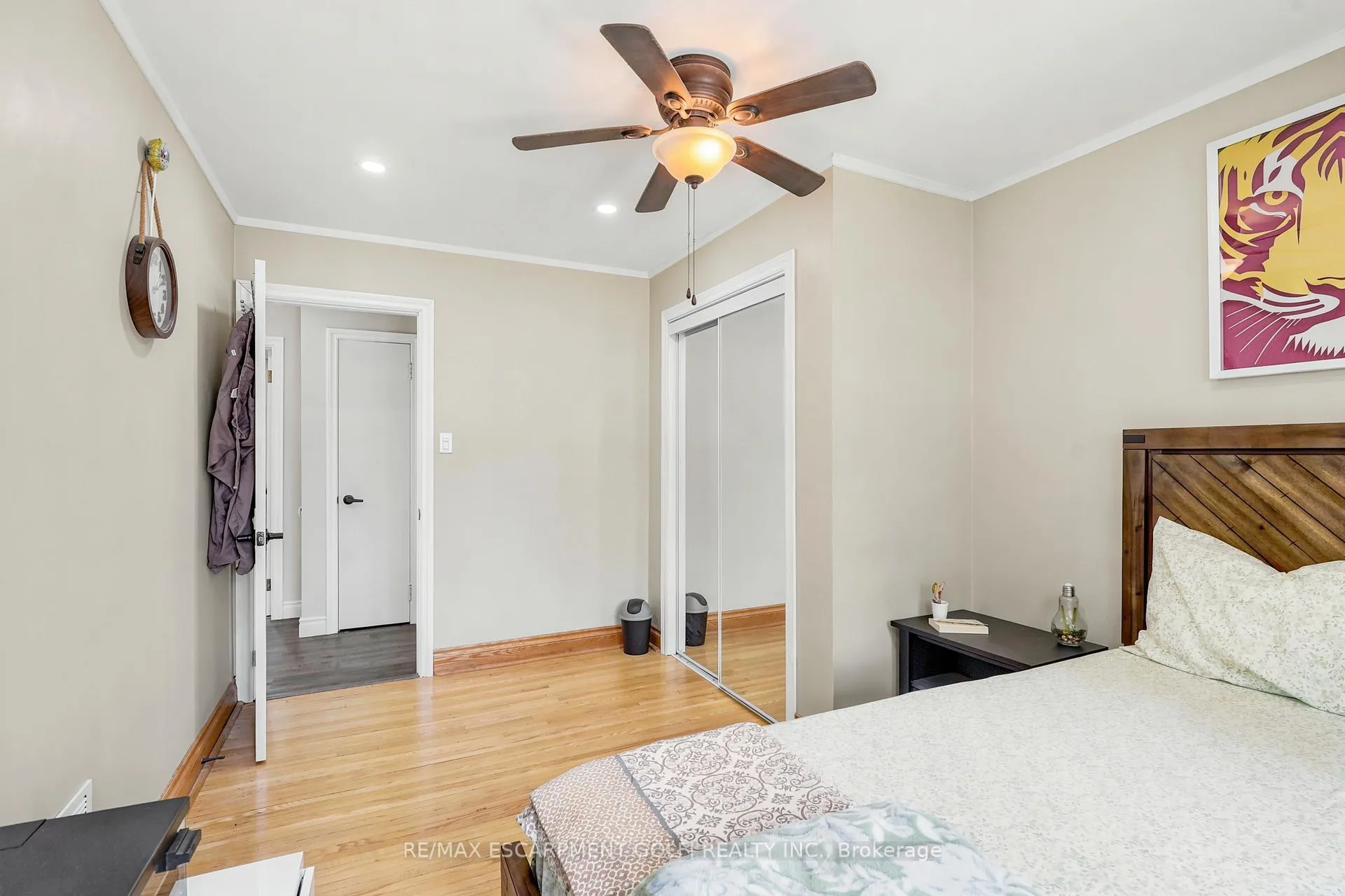 Photo 17 of 6902 Dell Avenue, Niagara Falls, Arad/Fallsview — HOMEH