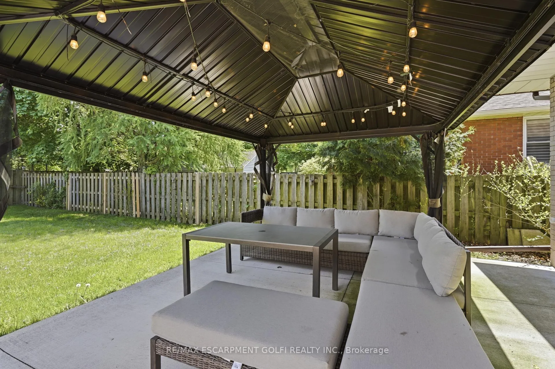Photo 32 of 6902 Dell Avenue, Niagara Falls, Arad/Fallsview — HOMEH