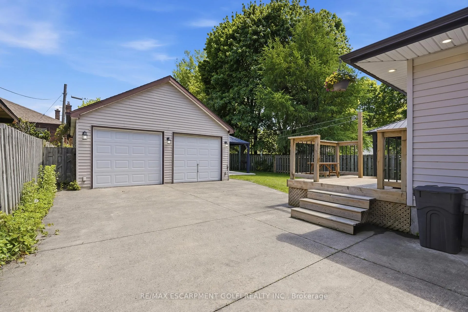 Photo 35 of 6902 Dell Avenue, Niagara Falls, Arad/Fallsview — HOMEH