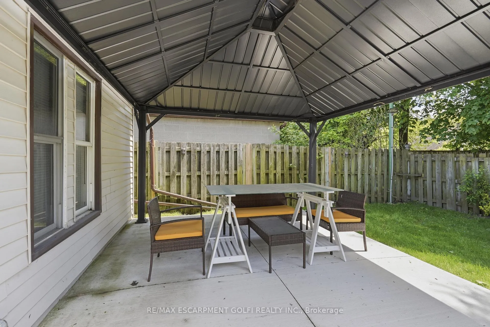 Photo 36 of 6902 Dell Avenue, Niagara Falls, Arad/Fallsview — HOMEH