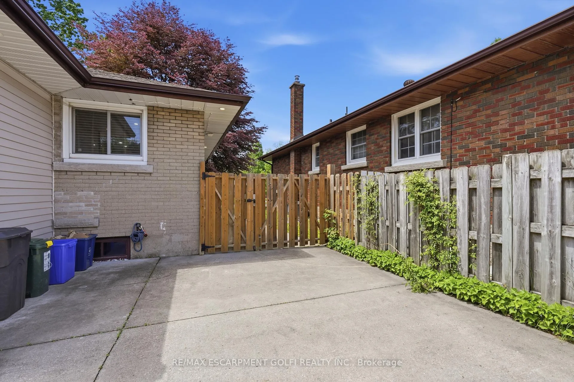 Photo 40 of 6902 Dell Avenue, Niagara Falls, Arad/Fallsview — HOMEH