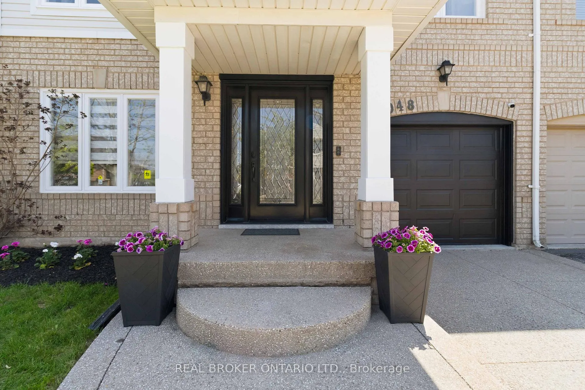 Photo 3 of 5048 Haswell Lane, Burlington, Orchard — HOMEH
