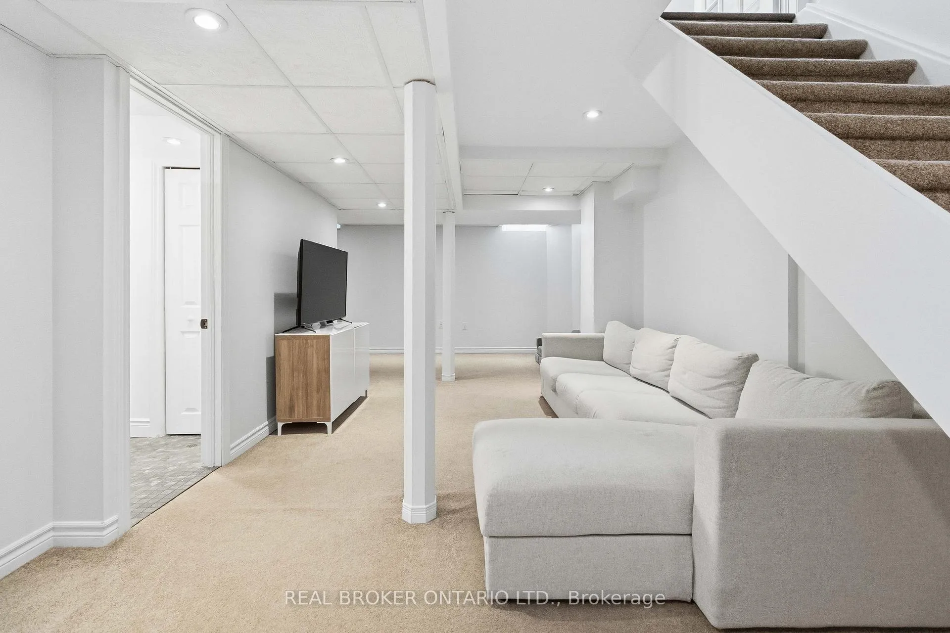 Photo 32 of 5048 Haswell Lane, Burlington, Orchard — HOMEH