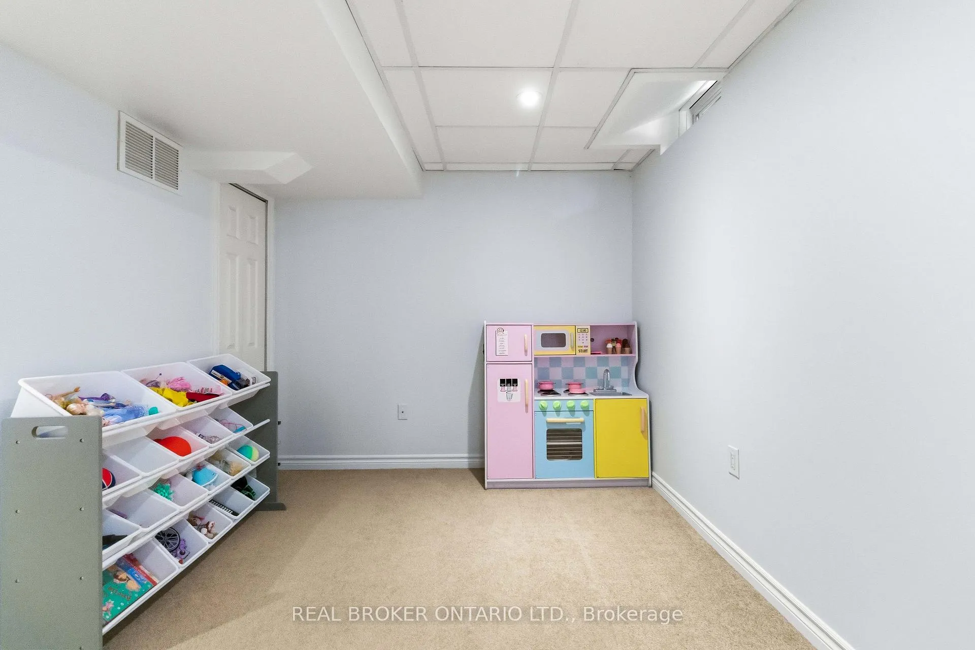 Photo 35 of 5048 Haswell Lane, Burlington, Orchard — HOMEH