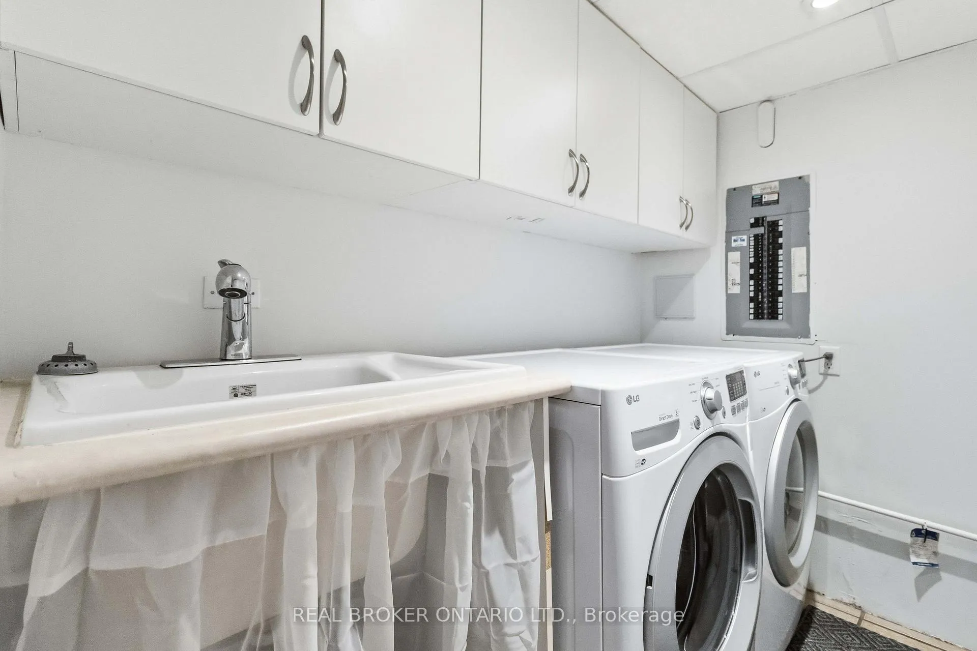 Photo 38 of 5048 Haswell Lane, Burlington, Orchard — HOMEH
