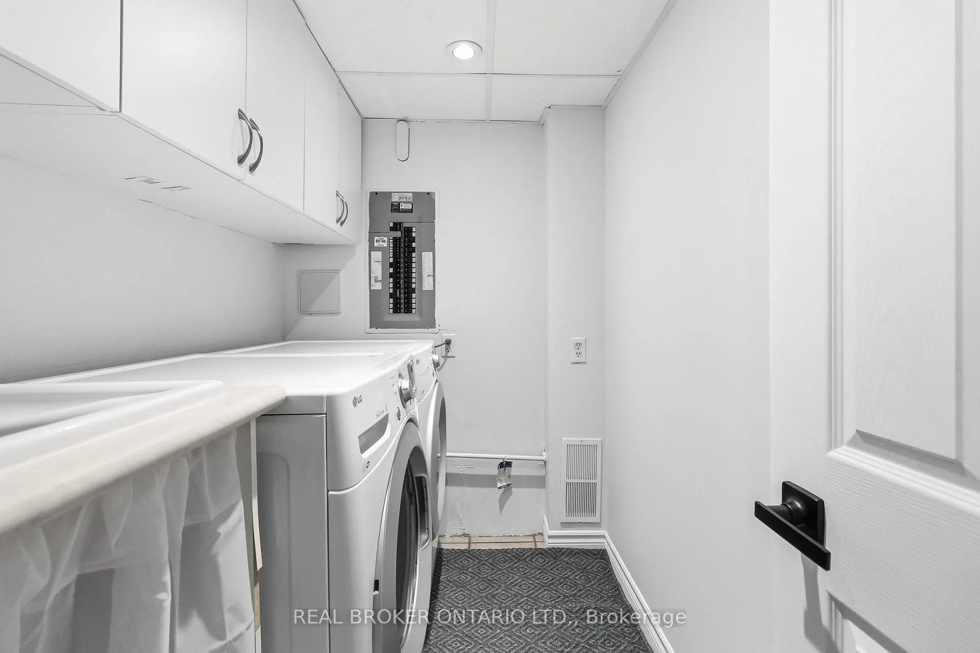 Photo 39 of 5048 Haswell Lane, Burlington, Orchard — HOMEH