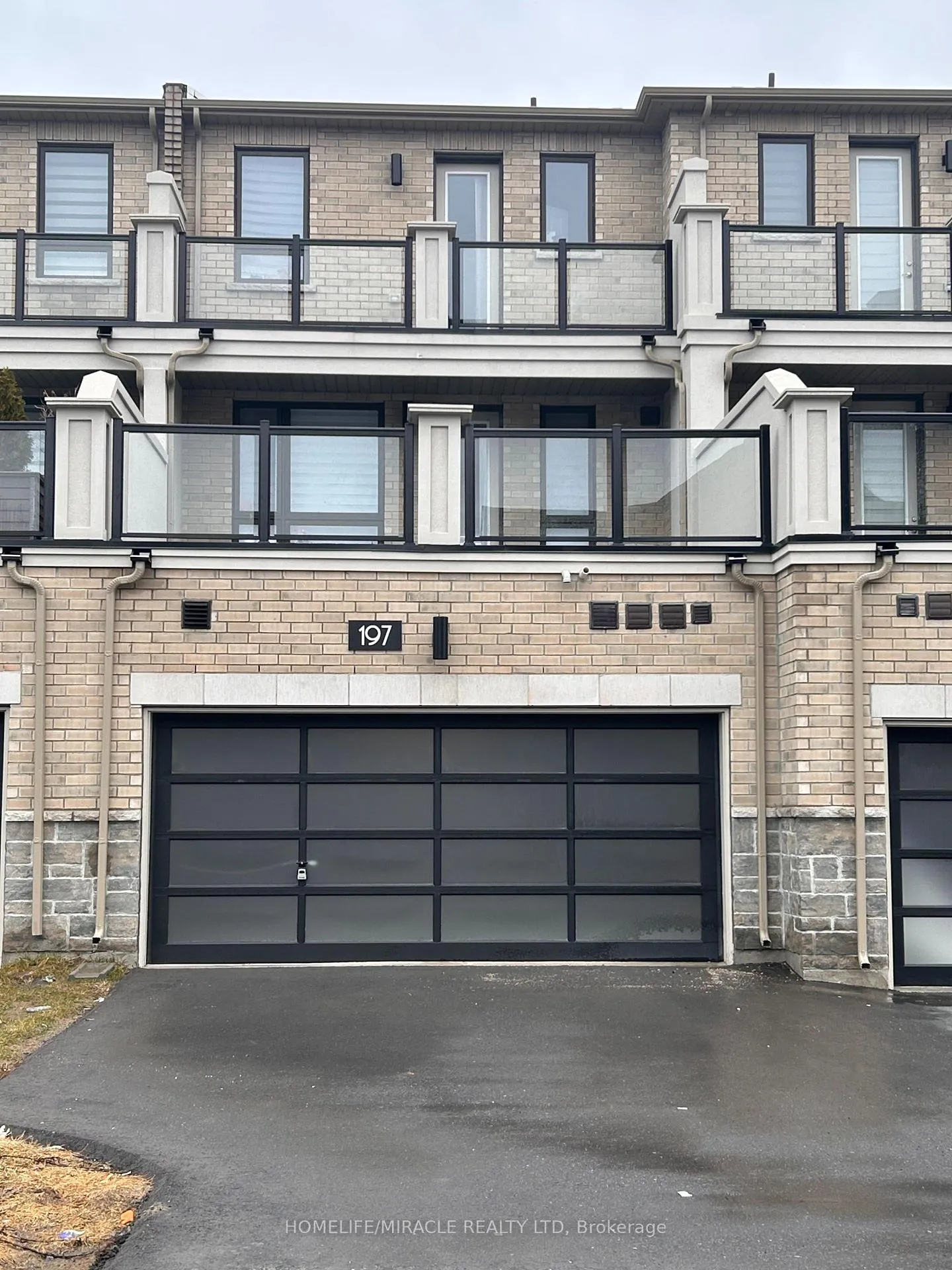 Photo 1 of 197 Mumbai Drive, Markham, Middlefield — HOMEH