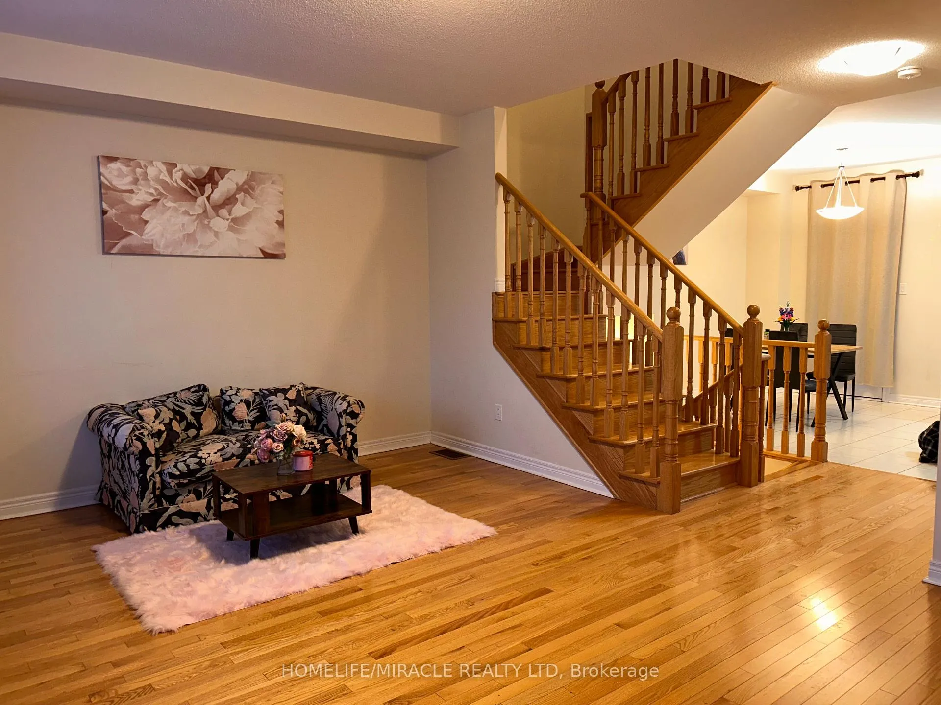 Photo 7 of 197 Mumbai Drive, Markham, Middlefield — HOMEH