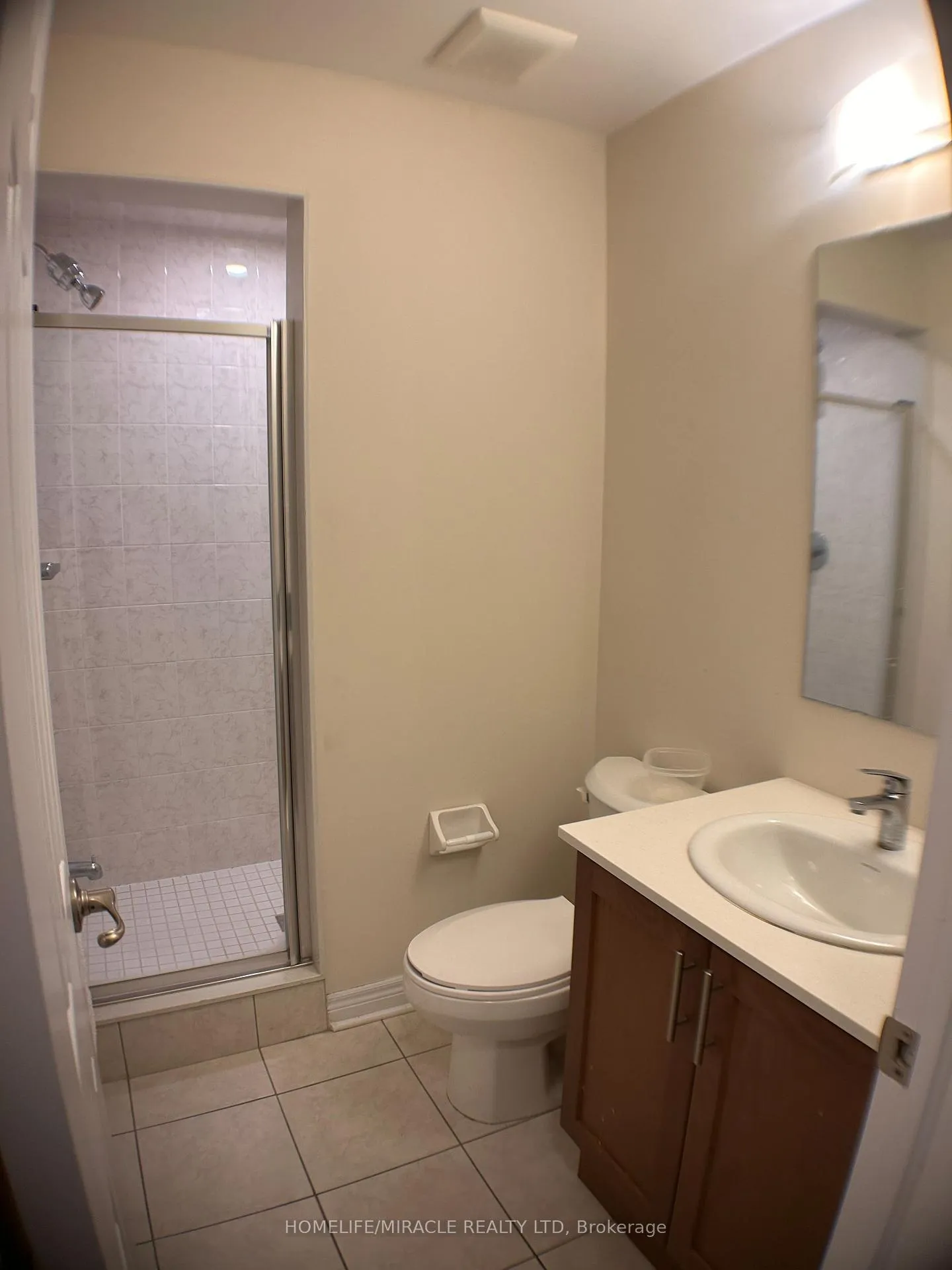Photo 18 of 197 Mumbai Drive, Markham, Middlefield — HOMEH