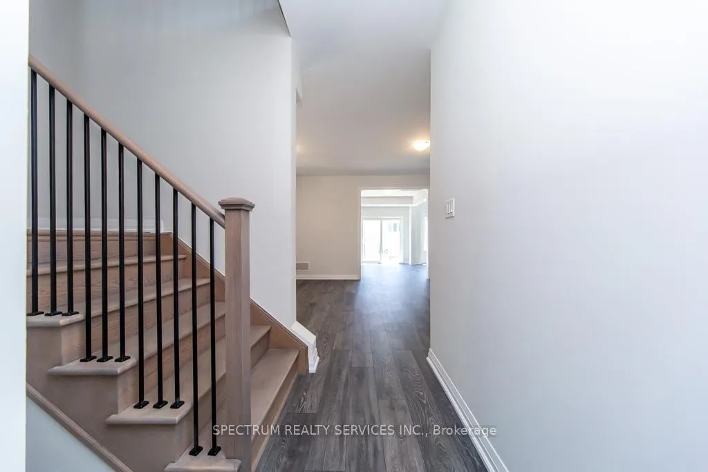 Photo 6 of 1409 Stovell Crescent, Innisfil, Lefroy — HOMEH