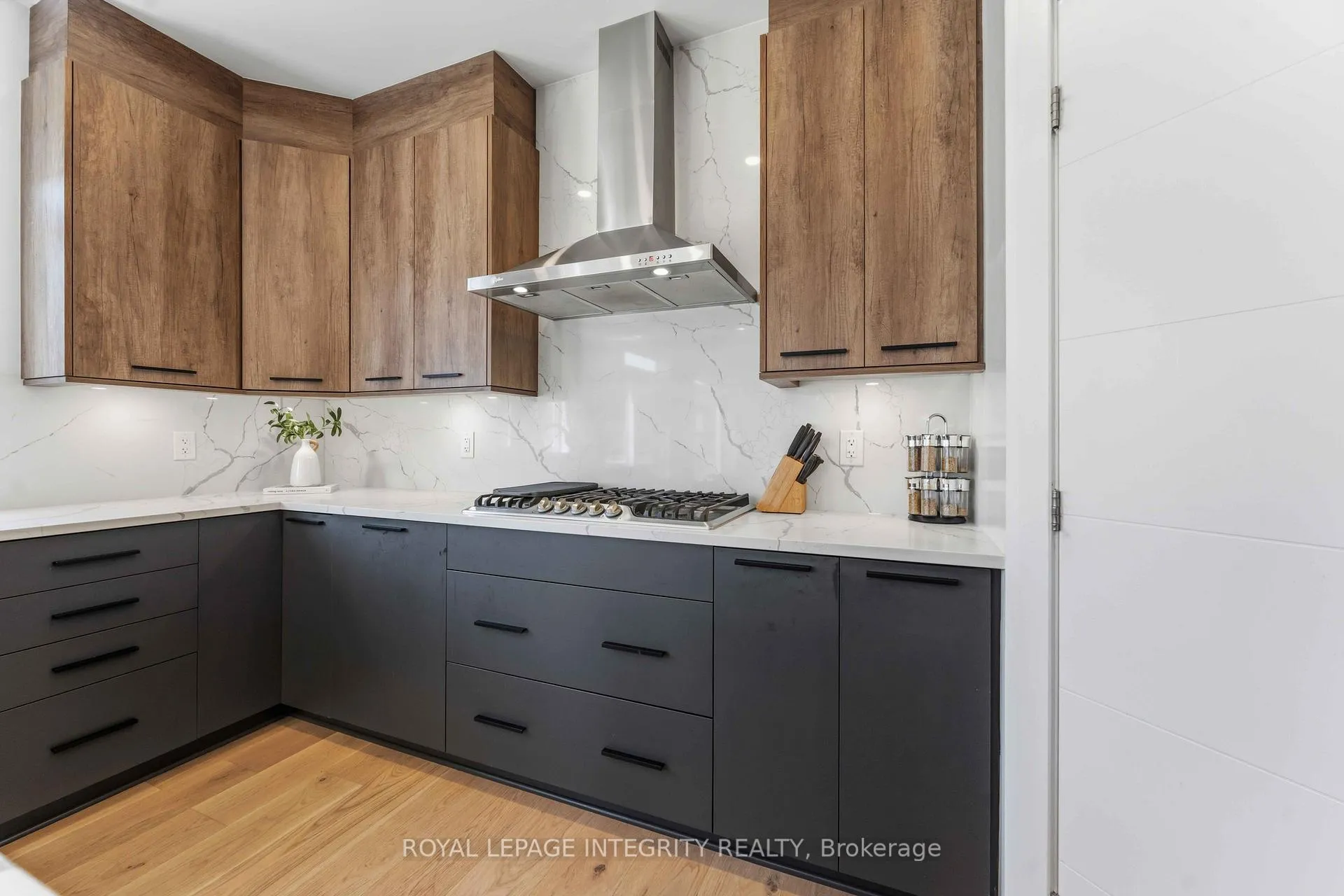Photo 3 of 698 Odyssey Way, Ottawa, Leitrim — HOMEH