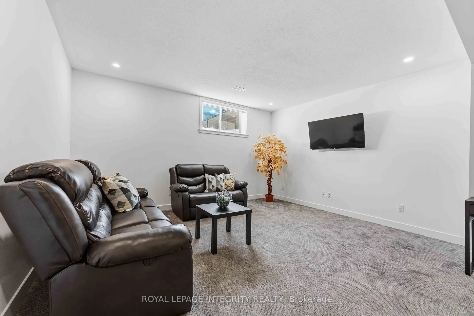 Photo 30 of 698 Odyssey Way, Ottawa, Leitrim — HOMEH