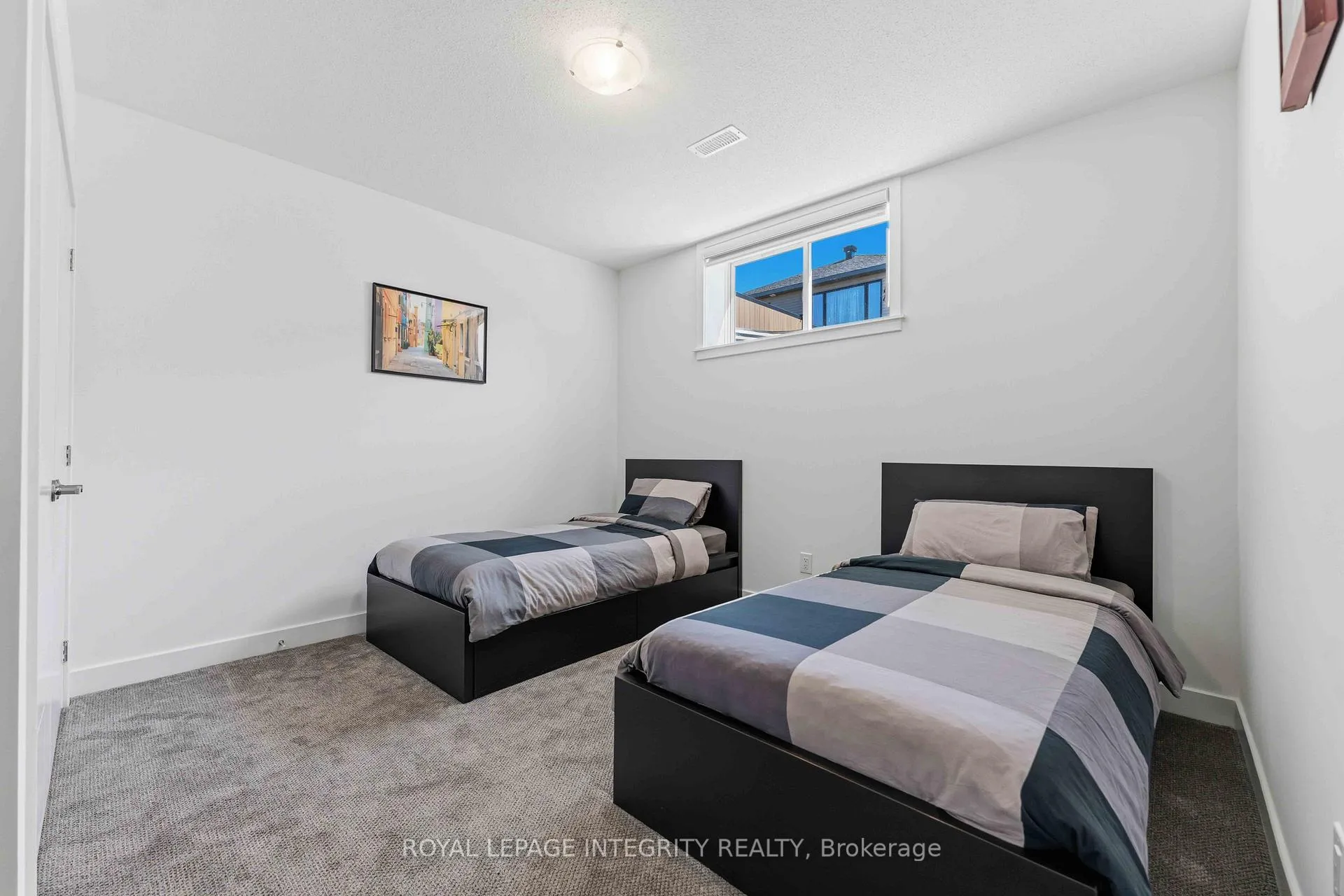 Photo 32 of 698 Odyssey Way, Ottawa, Leitrim — HOMEH