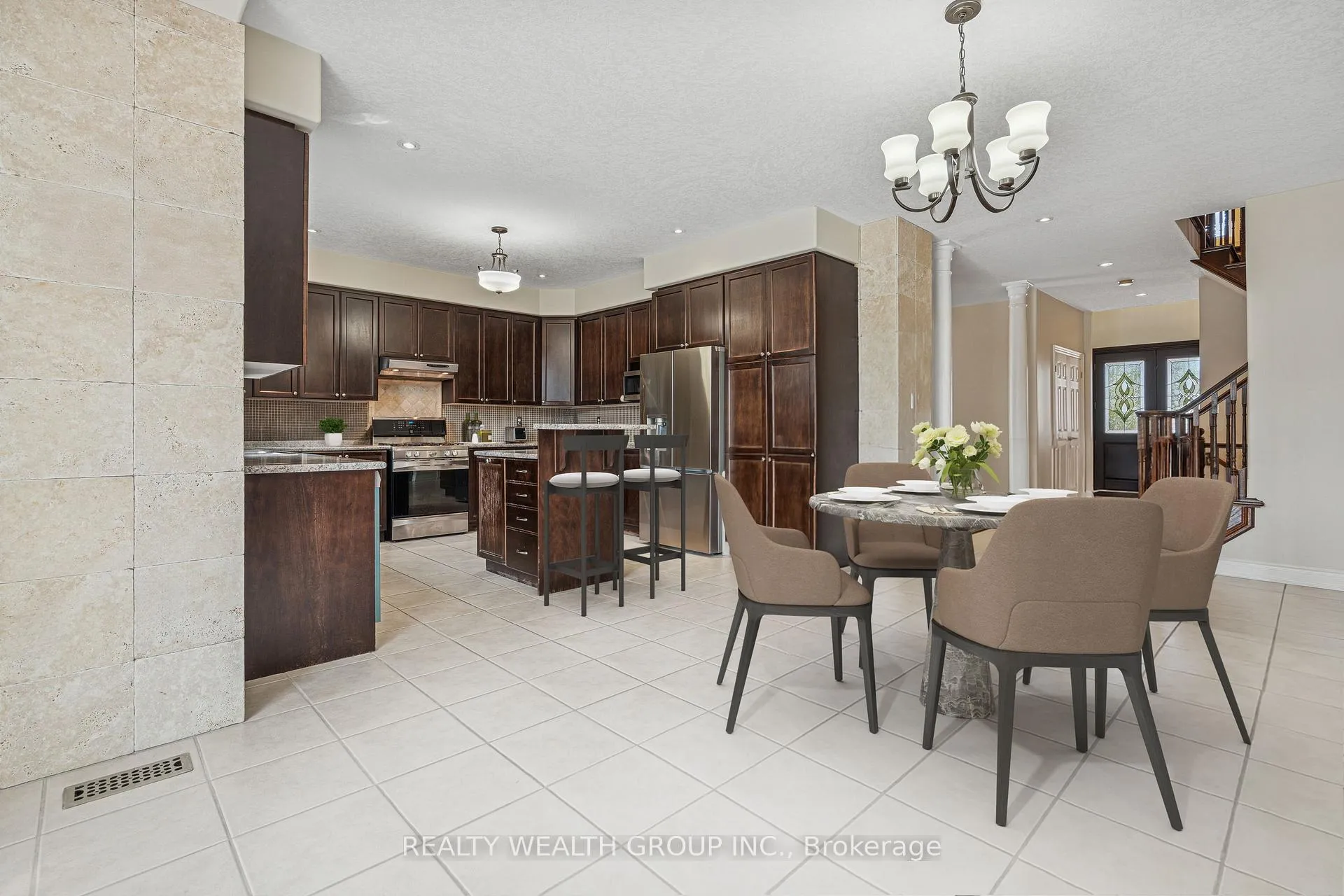 Photo 9 of 896 Booth Avenue, Innisfil, Alcona — HOMEH