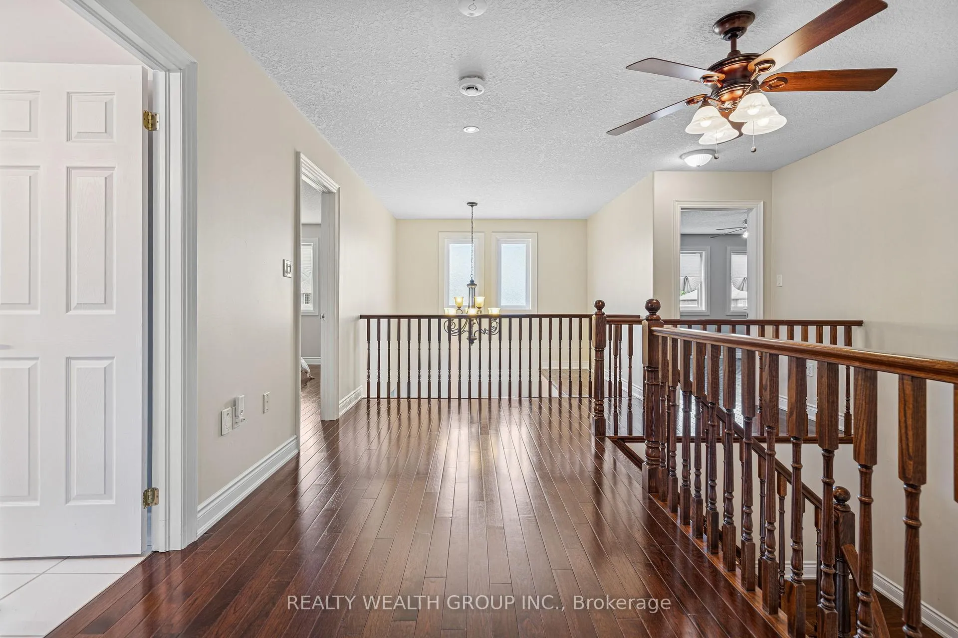 Photo 10 of 896 Booth Avenue, Innisfil, Alcona — HOMEH
